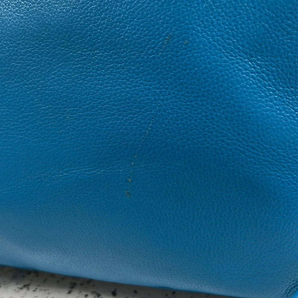 Michael Kors Fulton Leather Crossbody - Picture 4 of 11